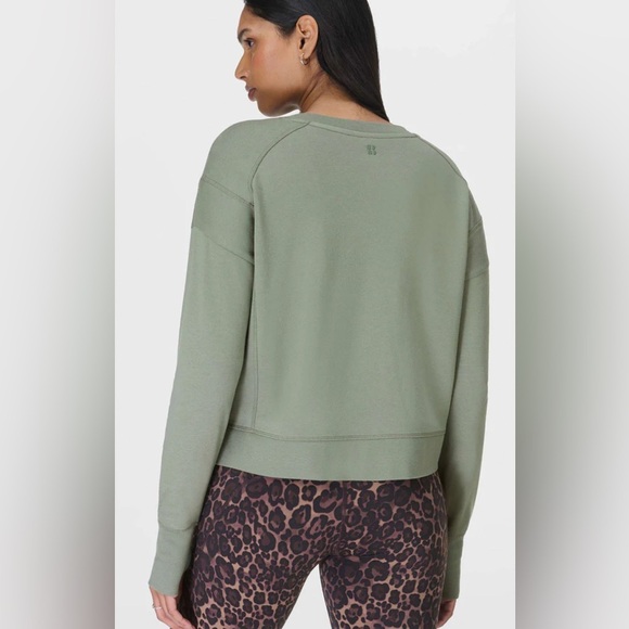 Sweaty Betty After Class Crop Sweatshirt - Willow Green. Size 4-6 (small). - Picture 5 of 9